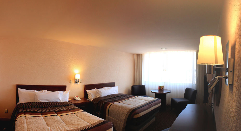 Hotel Real Plaza อากวสคาเลียนเทส ภายนอก รูปภาพ