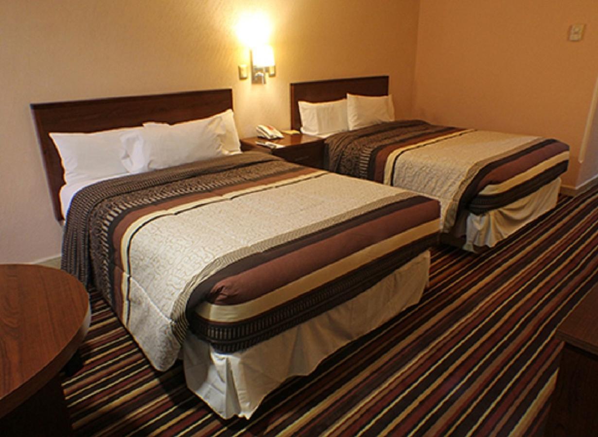 Hotel Real Plaza อากวสคาเลียนเทส ภายนอก รูปภาพ