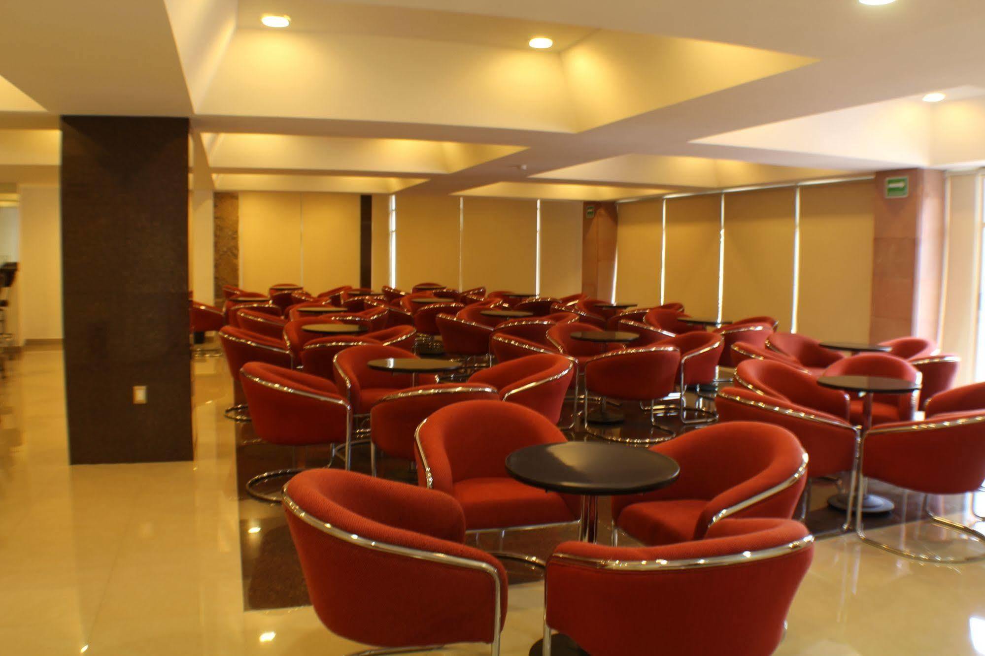 Hotel Real Plaza อากวสคาเลียนเทส ภายนอก รูปภาพ